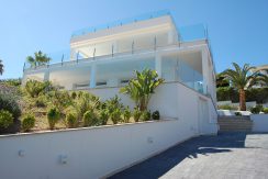 Kernsanierte Luxus Villa mit traumhaftem Meerblick in Santa Ponsa auf Mallorca