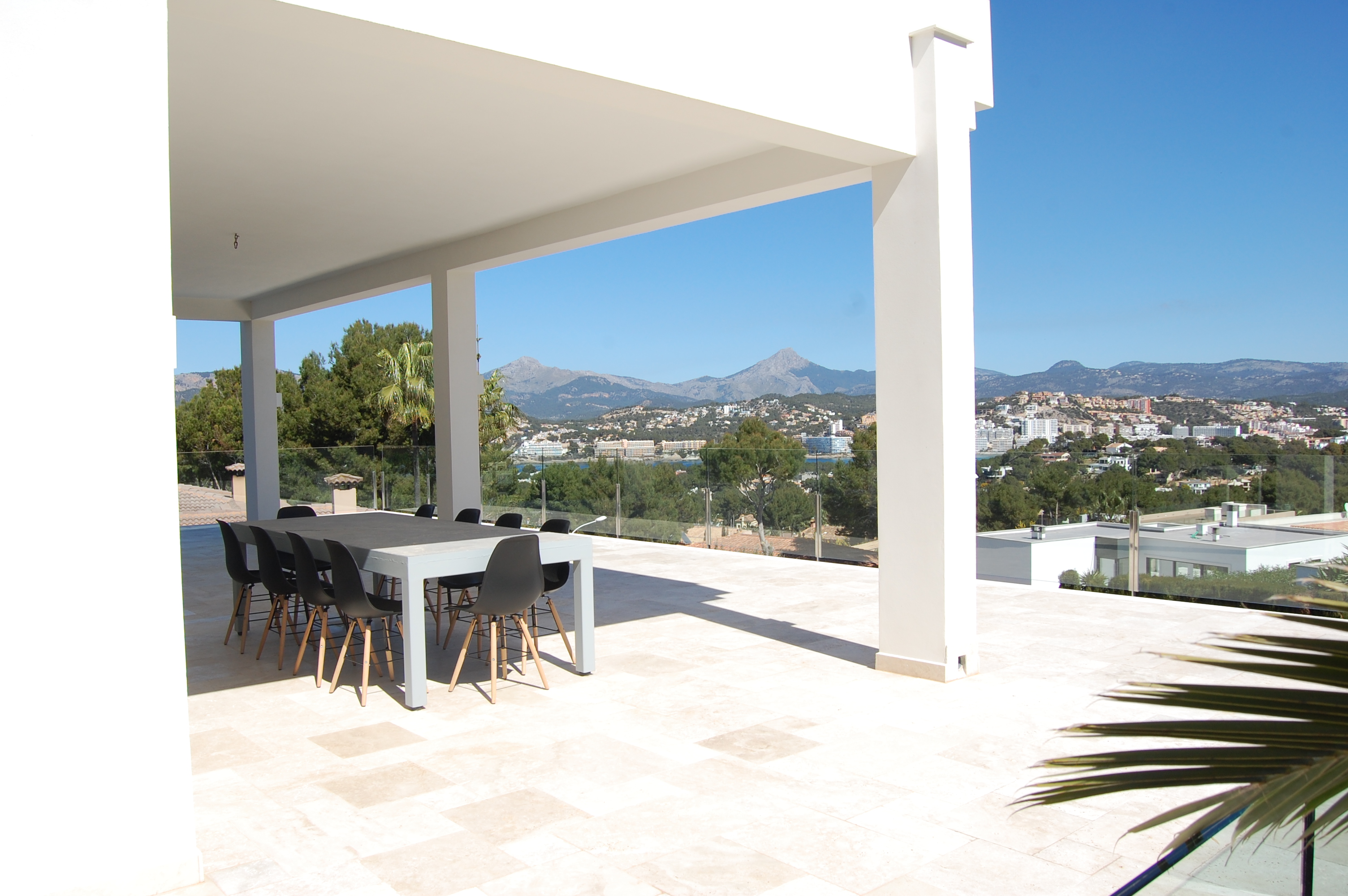Traumhafte Luxus-Villa mit allerbestem Meerblick in ruhiger und feiner Wohnlage in Santa Ponsa auf Mallorca